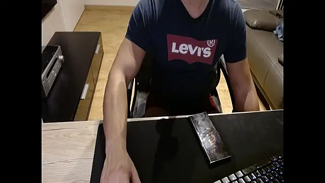 sensualman90 online show from March 15, 2026, 9:33 pm