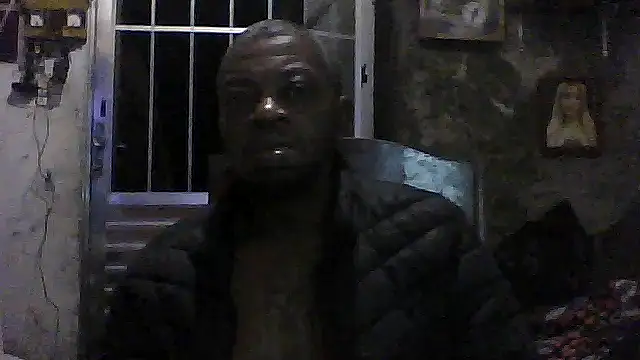 Negaomalinha1 online show from June 11, 2026, 2:44 am
