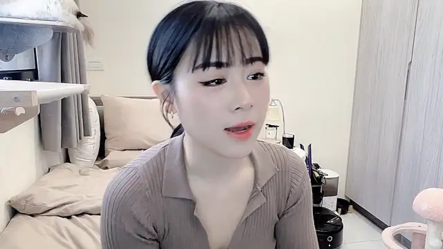 BabyOneDaily online show from March 12, 2026, 2:39 am