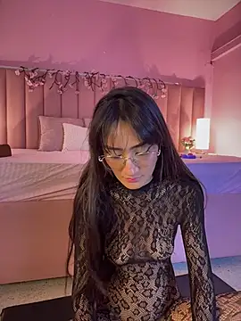 Denightjones online show from July 31, 2026, 3:17 am