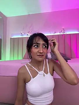 Denightjones online show from April 24, 2026, 4:03 am
