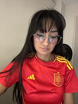 Denightjones online show from July 12, 2026, 4:57 am