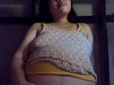 sweetprinces08 online show from April 24, 2026, 7:21 am
