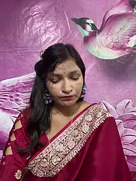 Snapshot of Priyaa_1433 chatting on July 28, 2026, 6:20 pm Priyaa 1433 online show from July 28, 2026, 6:20 pm
