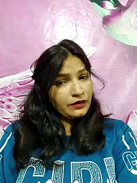 Snapshot of Priyaa_1433 chatting on July 14, 2026, 5:08 pm Priyaa 1433 online show from July 14, 2026, 5:08 pm