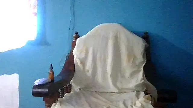 Snapshot of Xaviervtg chatting on April 4, 2026, 1:39 pm Xaviervtg online show from April 4, 2026, 1:39 pm