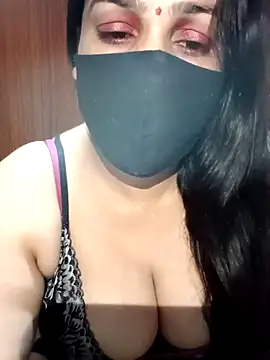 Snapshot of 01Roshani chatting on February 27, 2026, 7:35 pm 01Roshani online show from February 27, 2026, 7:35 pm