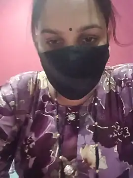 Snapshot of 01Roshani chatting on June 15, 2026, 9:09 am 01Roshani online show from June 15, 2026, 9:09 am