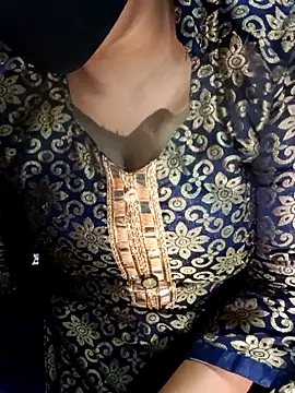 Snapshot of 01Roshani chatting on February 8, 2026, 7:44 pm 01Roshani online show from February 8, 2026, 7:44 pm