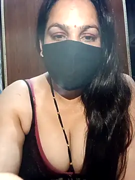 Snapshot of 01Roshani chatting on March 7, 2026, 7:30 pm 01Roshani online show from March 7, 2026, 7:30 pm