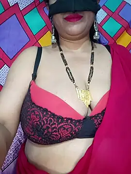 Hot-BHABHI696 online show from May 6, 2026, 4:55 pm