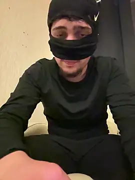 Snapshot of gtostsamy chatting on April 15, 2026, 1:15 pm gtostsamy online show from April 15, 2026, 1:15 pm