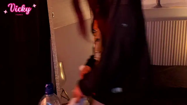 vicky fant4sy online show from February 9, 2026, 1:20 pm