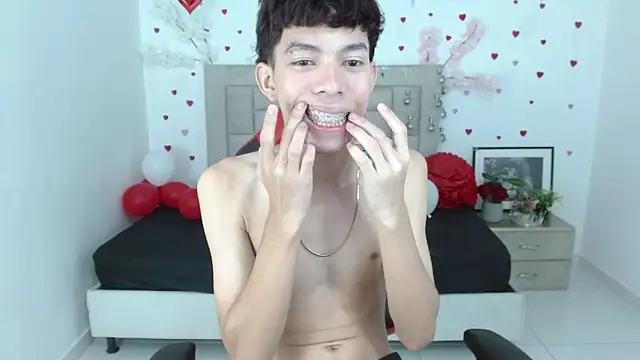 Snapshot of Nico__fox123 chatting on February 14, 2026, 5:46 pm Nico fox123 online show from February 14, 2026, 5:46 pm