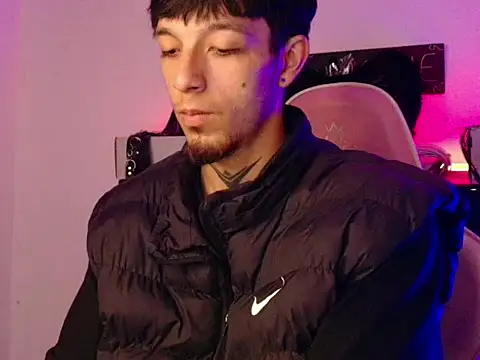 dark rosse online show from February 17, 2026, 3:26 am