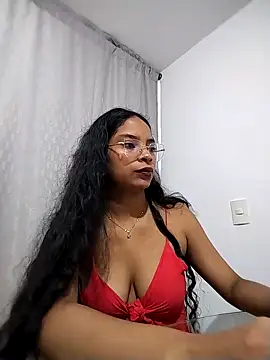 KATALINA SANTANA  online show from February 7, 2026, 11:35 pm