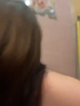 AlexaYvonne online show from March 17, 2026, 5:32 am