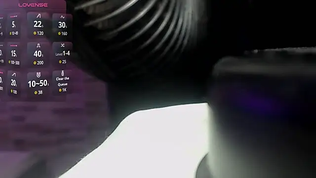 nikol hot2 online show from January 9, 2026, 4:52 am