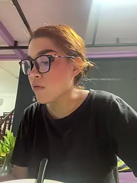 CrystalFairy007 online show from April 14, 2026, 3:55 am