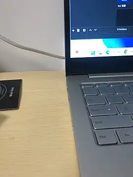 Snapshot of Guillermo950 chatting on March 20, 2026, 1:34 pm Guillermo950 online show from March 20, 2026, 1:34 pm
