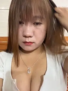 Snapshot of Liness101 chatting on March 5, 2026, 2:30 am Liness101 online show from March 5, 2026, 2:30 am