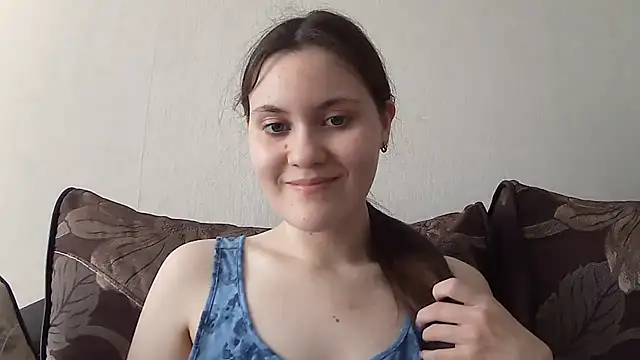 LanaLive online show from April 24, 2026, 5:42 am
