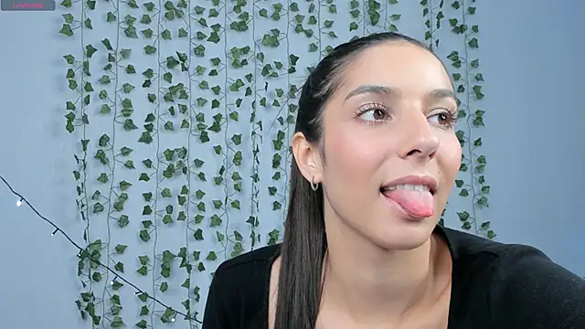 stella torres online show from January 12, 2026, 12:01 pm