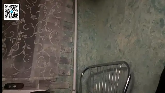 Lapussia  online show from March 2, 2026, 7:21 pm