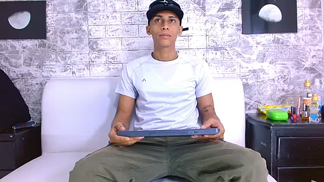 Snapshot of Harin_Prize chatting on May 17, 2026, 5:02 pm Harin Prize online show from May 17, 2026, 5:02 pm