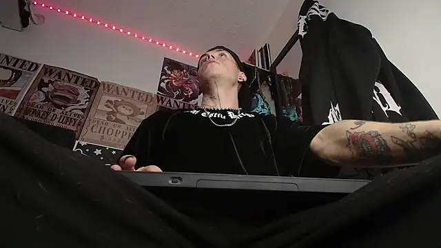 Anhony Muscle online show from February 13, 2026, 3:28 am