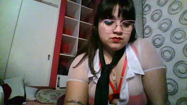 dulce marrr online show from May 17, 2026, 6:02 am