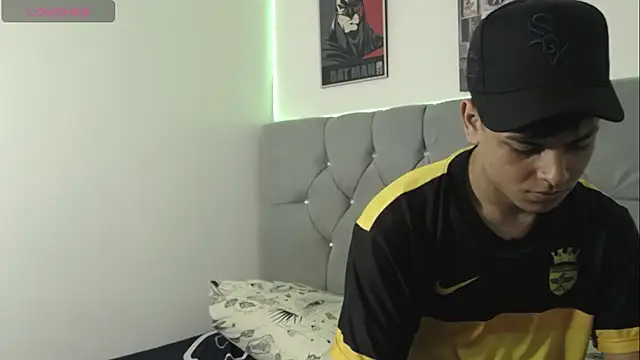 Loganjhonson19 online show from January 18, 2026, 3:21 am