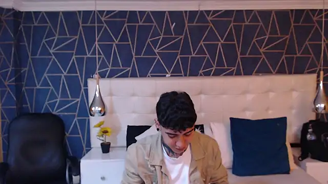 MarkOlsenn online show from February 1, 2026, 7:12 pm