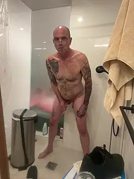 8plus4u2 online show from January 12, 2026, 5:14 am