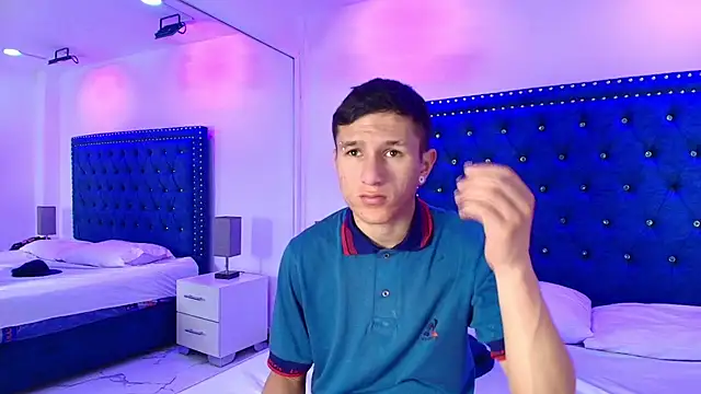 Snapshot of Vero_and_stive chatting on February 25, 2026, 7:14 pm Vero and stive online show from February 25, 2026, 7:14 pm