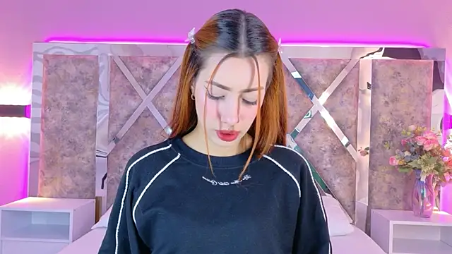 LolaGray   online show from May 29, 2026, 6:58 pm