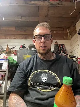 Snapshot of WIDBIGWHITECOCK chatting on February 6, 2026, 6:53 am WIDBIGWHITECOCK online show from February 6, 2026, 6:53 am