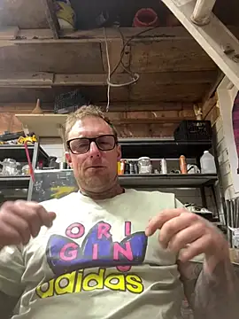 Snapshot of WIDBIGWHITECOCK chatting on March 21, 2026, 12:23 am WIDBIGWHITECOCK online show from March 21, 2026, 12:23 am