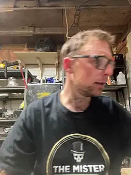 Snapshot of WIDBIGWHITECOCK chatting on April 4, 2026, 5:14 am WIDBIGWHITECOCK online show from April 4, 2026, 5:14 am