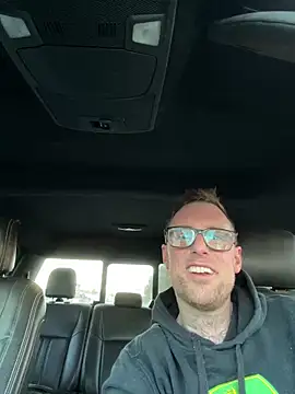 Snapshot of WIDBIGWHITECOCK chatting on February 19, 2026, 9:56 pm WIDBIGWHITECOCK online show from February 19, 2026, 9:56 pm