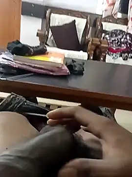 sunshine0000 online show from February 15, 2026, 6:47 am