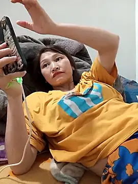 Snapshot of yumyum112 chatting on February 28, 2026, 2:28 pm yumyum112 online show from February 28, 2026, 2:28 pm