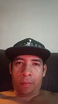 Snapshot of paladito01 chatting on May 9, 2026, 5:22 am paladito01 online show from May 9, 2026, 5:22 am