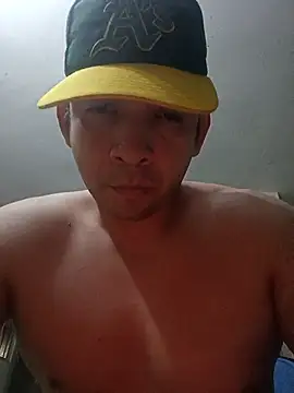 Snapshot of paladito01 chatting on April 26, 2026, 6:32 am paladito01 online show from April 26, 2026, 6:32 am
