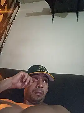 Snapshot of paladito01 chatting on May 7, 2026, 5:11 am paladito01 online show from May 7, 2026, 5:11 am