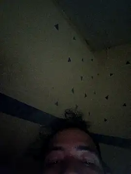 paladito01 online show from February 10, 2026, 9:47 pm