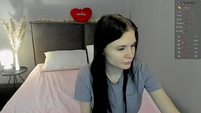 SkinyJoys online show from March 24, 2026, 1:49 am