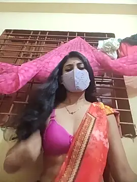 Snapshot of queenneha69 chatting on May 4, 2026, 4:32 pm queenneha69 online show from May 4, 2026, 4:32 pm