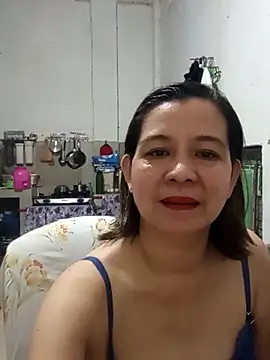 Snapshot of Olivia_74 chatting on February 18, 2026, 1:29 pm Olivia 74 online show from February 18, 2026, 1:29 pm