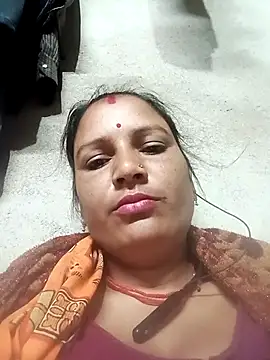 Snapshot of Hot_hiuj chatting on February 23, 2026, 10:32 pm Hot hiuj online show from February 23, 2026, 10:32 pm